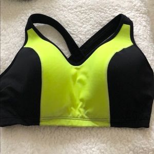 Lane Bryant 38DDD sports bra